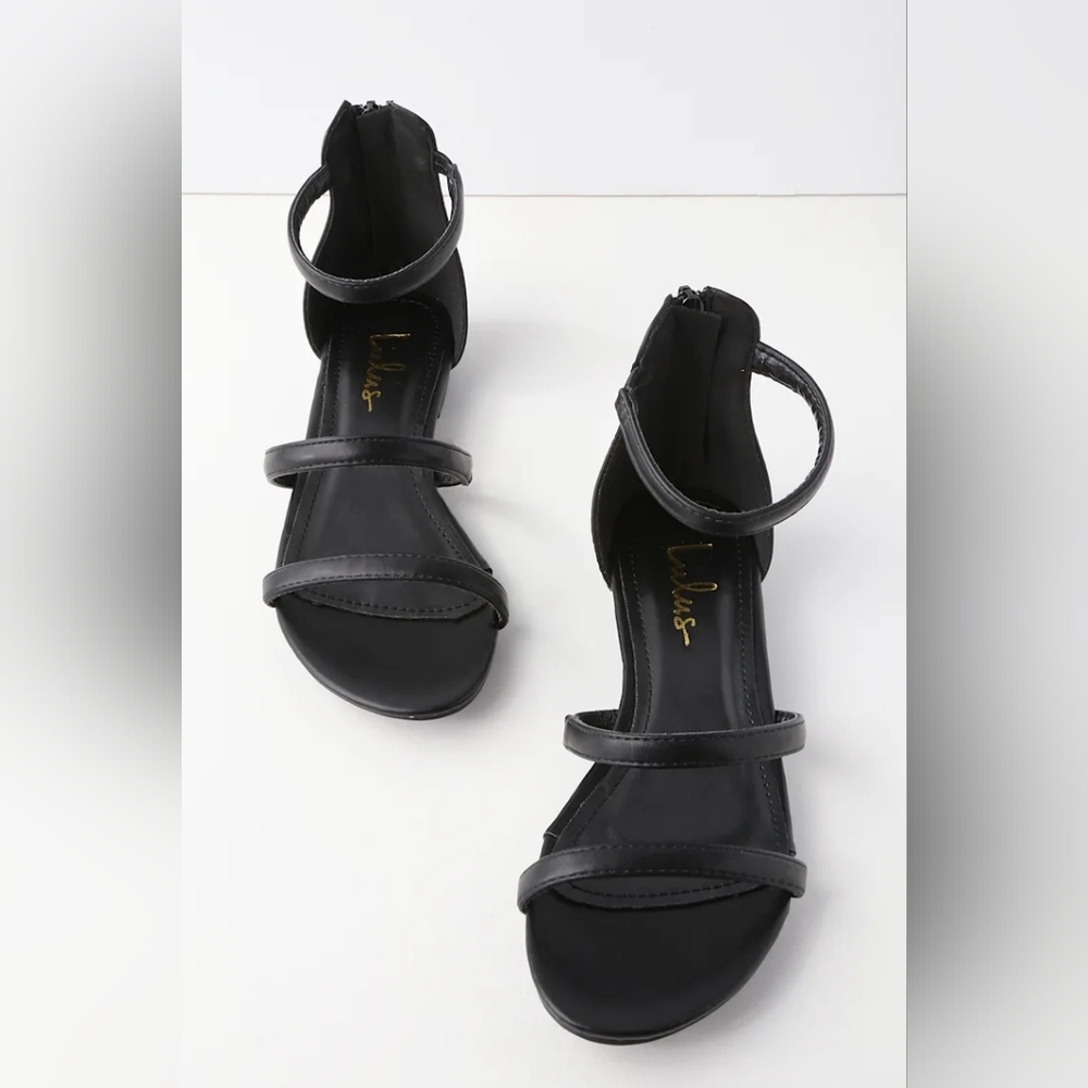 Lulus Quin Black Flat Sandals